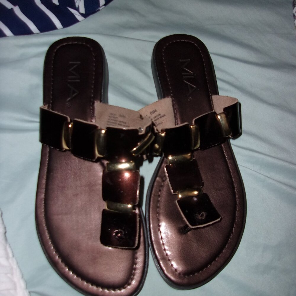 MIA Women's Metallic Brown Sandals